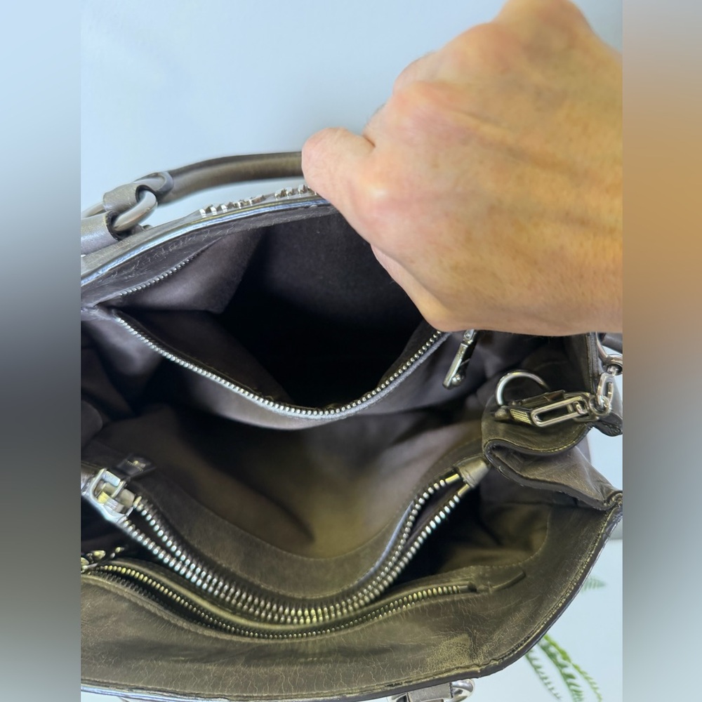 Vintage Miu Miu Vitello Shine In FUMO Gray Leather Shoulder Satchel - Picture 14 of 16